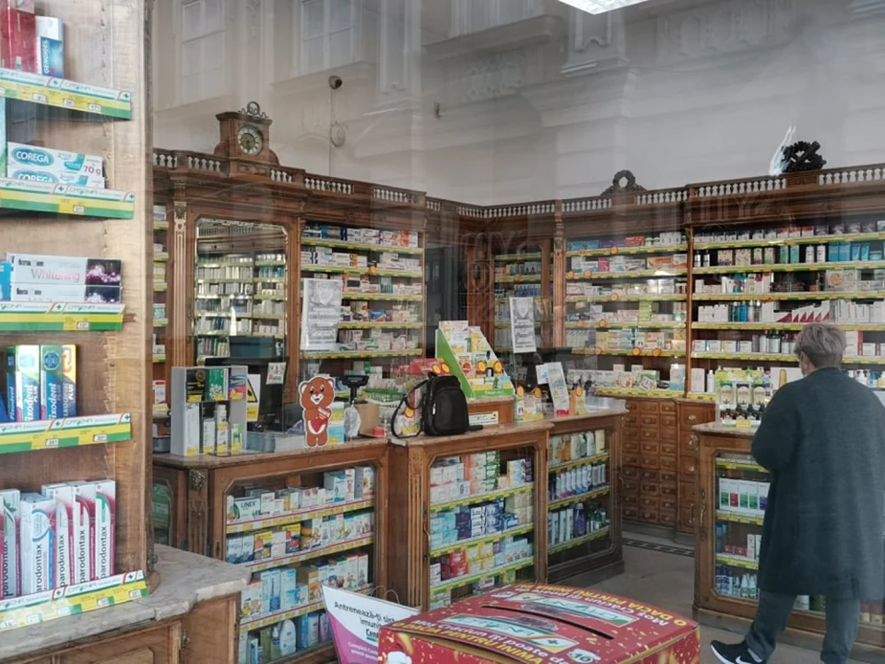 Povestea unei farmacii care a scris istorie în Timişoara