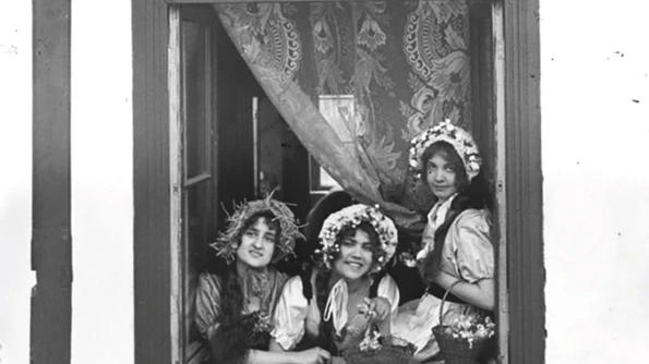 Vara la țară O fotografie de colecție din istoria literaturii române jpeg