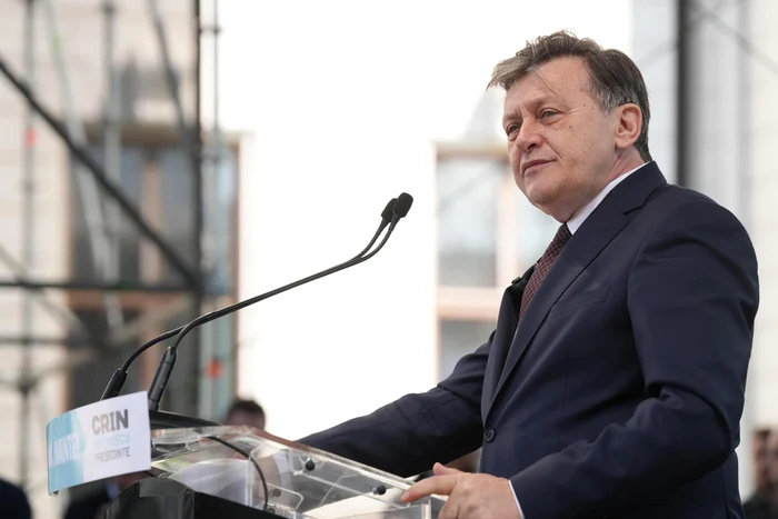 Crin Antonescu a obținut aproximativ același număr de voturi ca în 2009 FOTO: FB/Olguța Vasilescu