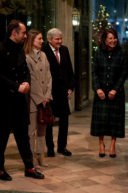 Carole și Michael Middleton alături de James Middleton și soția lui