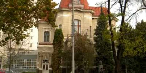 Bistriţa :  LA PAS PRIN VECHIUL BURG - Biblioteca Judeţeană va fi părăsită de cărţi