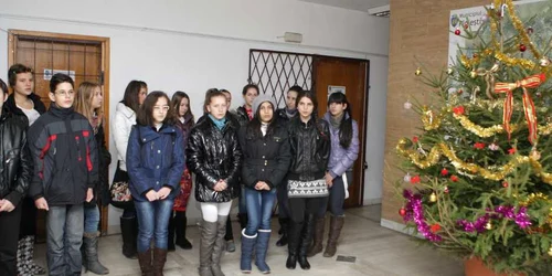 Copiii de la „I.A. Basarabescu“ au prezentat un program inedit de colinde Foto: Alex Policală
