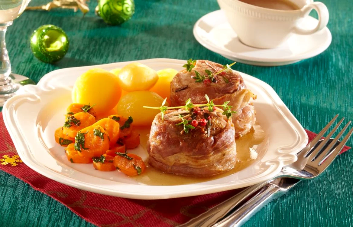cotlet de porc cu bacon si legume jpeg