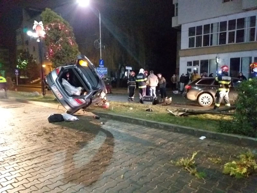 Accidentul a avut loc pe cel mai important bulevard al Dorohoiului FOTO realitateadorohoiana.ro