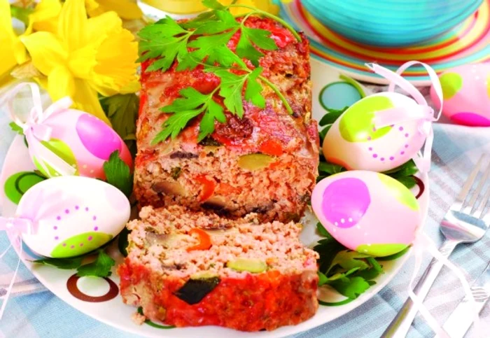 
    Din măruntaiele rămase de la miel, poți prepara un delicios drobclickpoftabuna.ro  