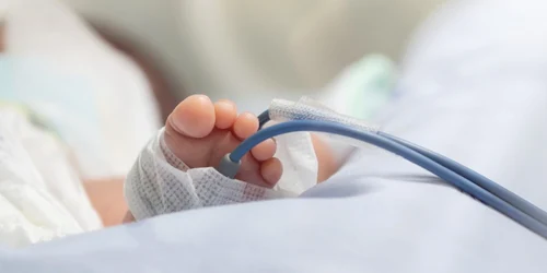 Bebelus in spital FOTO Shutterstock