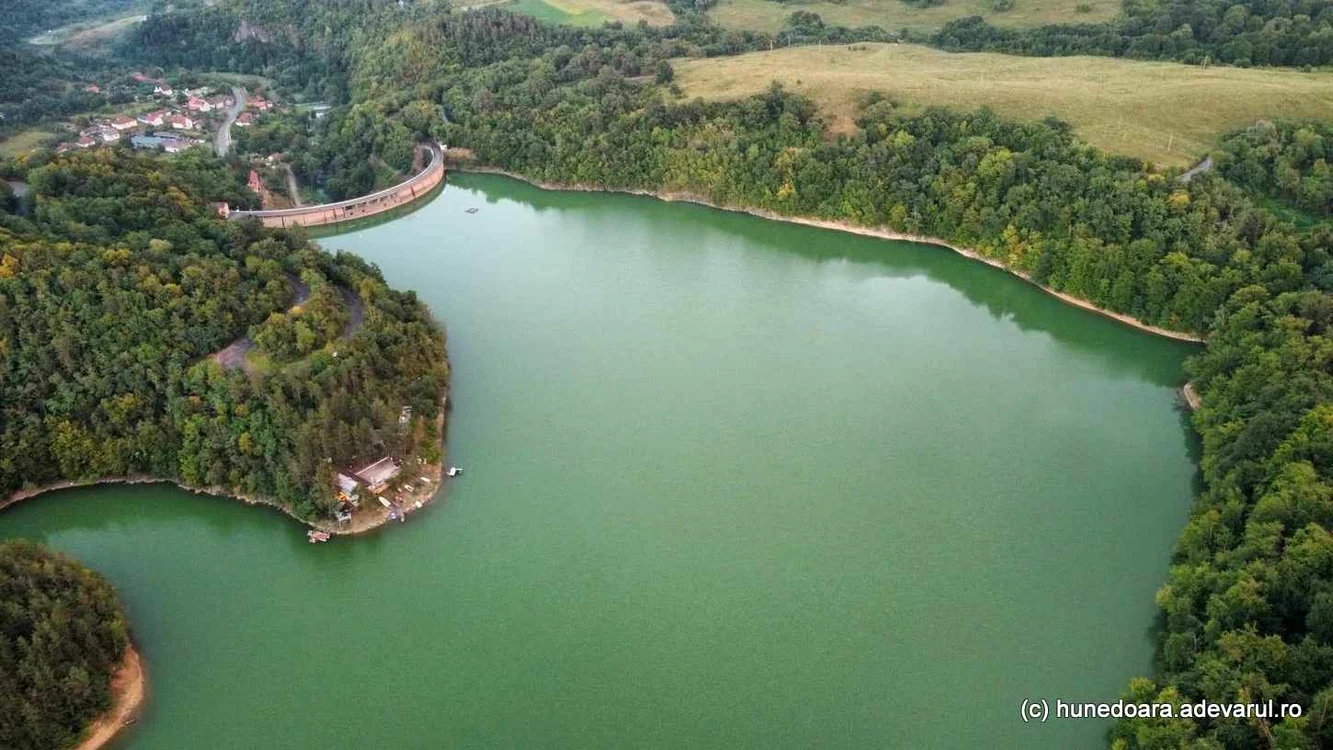 Lacul Cinciș. zona barajului. Foto: Daniel Guță. ADEVĂRUL
