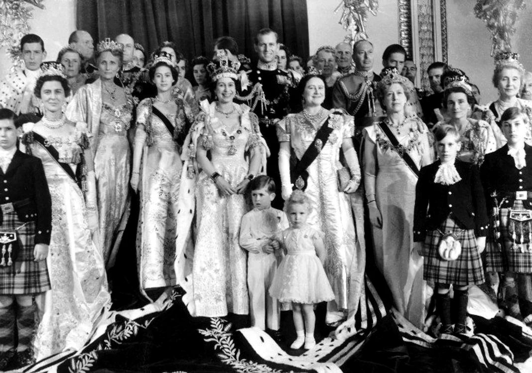 queen elizabeth ii anniversary special occasions h500 jpg jpeg