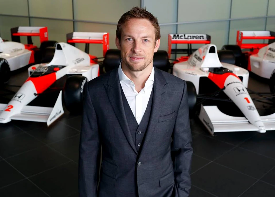Jenson Button face parte din categoria cei mai sexy sportivi  