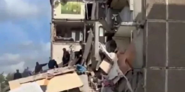 Explozie într un bloc din Rusia, soldată cu moartea a cel puțin patru persoane  Foto Captură video X jpg