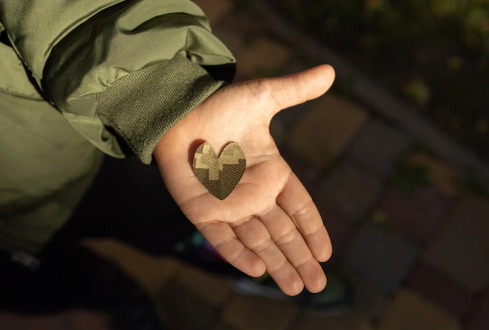 Copiii ucraineni sunt antrenați în scop militar de ofițeri ruși în tabere din teritoriile ocupate: dezvăluirile unei noi anchete