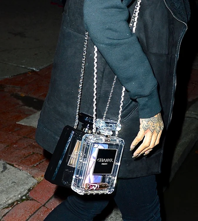 Rihanna geantă (foto: getty)