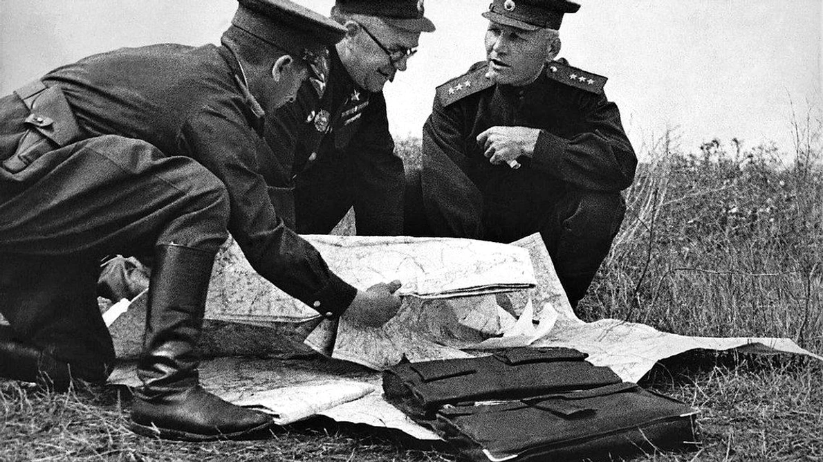 Un festin comunist în Basarabia anului 1944 jpeg