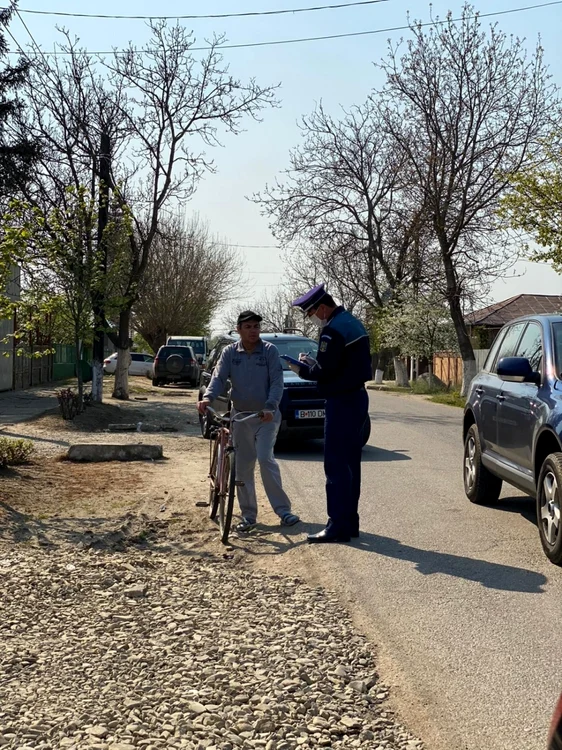 Poliţia i-a sancţionat pe cei care nu s-au conformat restricţiilor de circulaţie FOTO IPJ Călăraşi