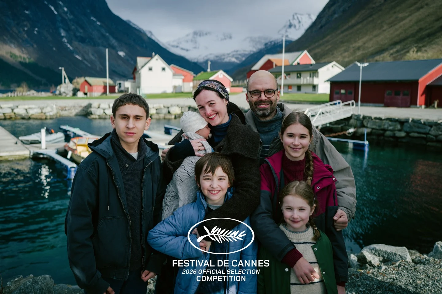 Filmul „Fjord”, regizat de Cristian Mungiu, a intrat în competiția oficială a Festivalului de la Cannes. Sebastian Stan joacă în rol principal