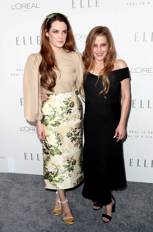 Riley Keough și Lisa Marie GettyImages 862165928 jpg