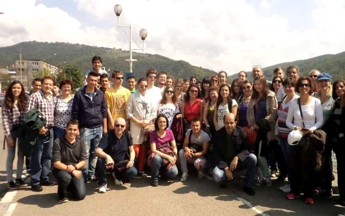 Elevii şi cadrele didactice participante la proiect