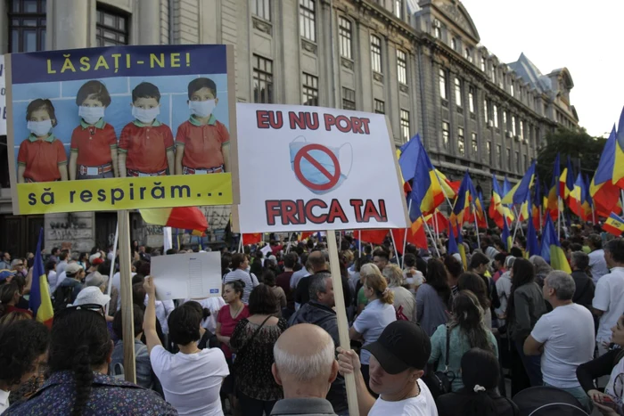 Mai multe proteste anti-mască au avut loc la Bucureşti