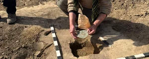 Mormânt scitic din secolul al III-lea î.Hr., descoperit în Republica Moldova (© Facebook / Agenția Națională Arheologică)