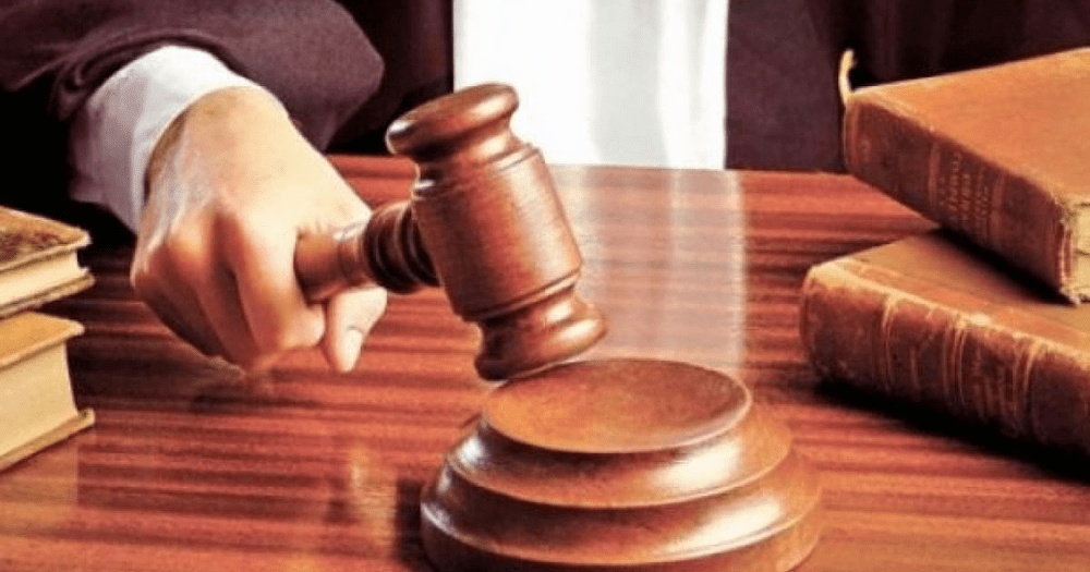 Avocaţii condamnaţi la închisoare cel puţin un an pentru infracţiuni săvârşite cu intenţie, nedemni pentru profesie