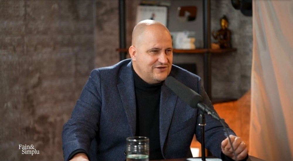 Șerban Huidu, acuzat de o prezentatoare radio de hărțuire. „Aș vrea să prezinte o dovadă, un mesaj dat de mine către ei”