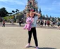 Amelie-Nicole a fost super fericită să își vadă personajele preferate la Disneyland