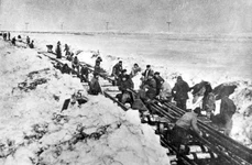 Deportarea în masă a etnicilor germani din România în Uniunea Sovietică, din ianuarie 1945 (© Facebook / Arhivele Diplomatice ale Ministerului Afacerilor Externe)