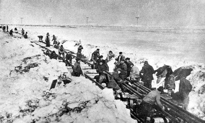 Deportarea în masă a etnicilor germani din România în Uniunea Sovietică, din ianuarie 1945 (© Facebook / Arhivele Diplomatice ale Ministerului Afacerilor Externe)