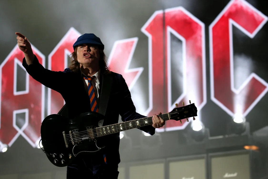 
    Axl Rose l-a înlocuit pe Brian Johnson în ultimul turneu al celor de la AC/DCSursă foto: Gettyimages  