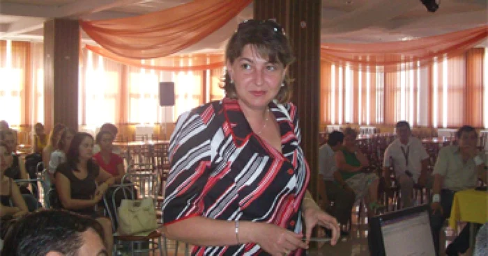 Profesor de istorie, post dorit de zeci de candidaţi