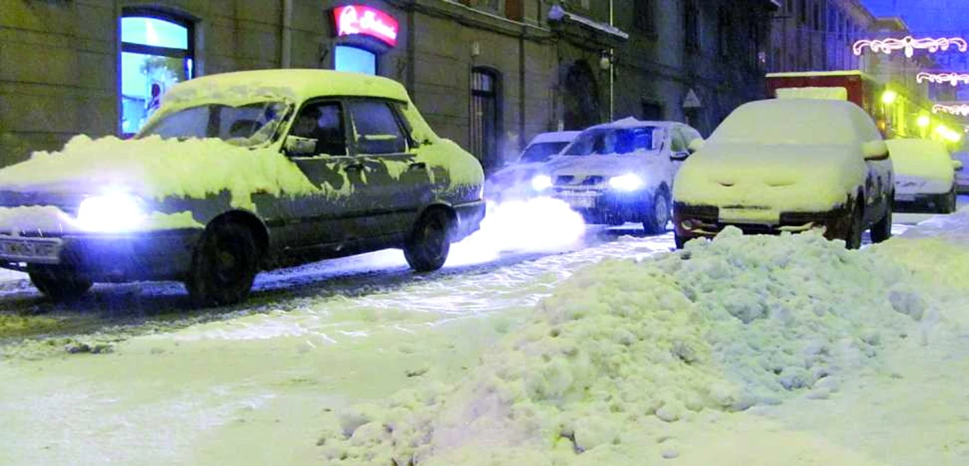 Ieri dimineaţă în Timişoara abia s-a putut circula din cauza nămeţilor