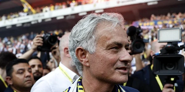 mourinho x (1) jpg