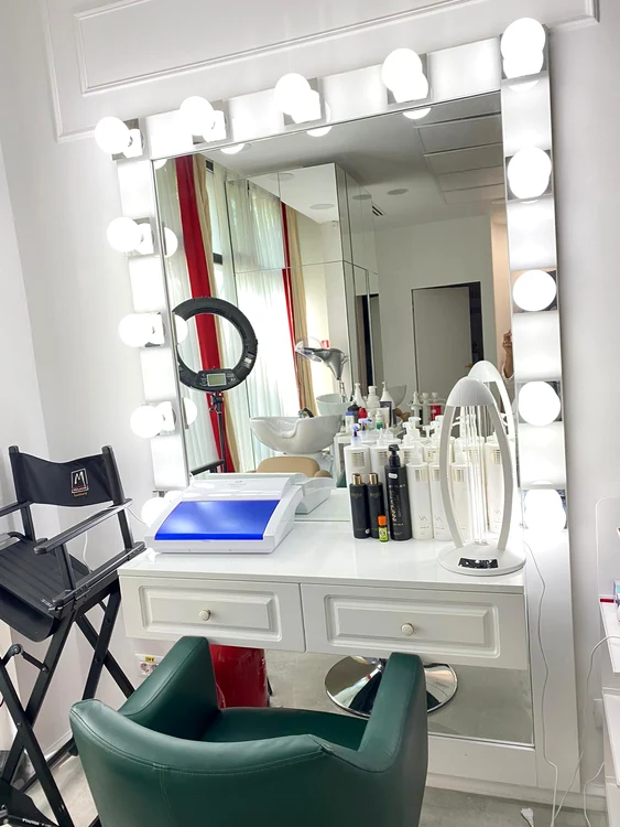 La sfârșitul programului, încăperea va fi sterilizata cu ajutorul unei lămpi UV, pe bază de ozon