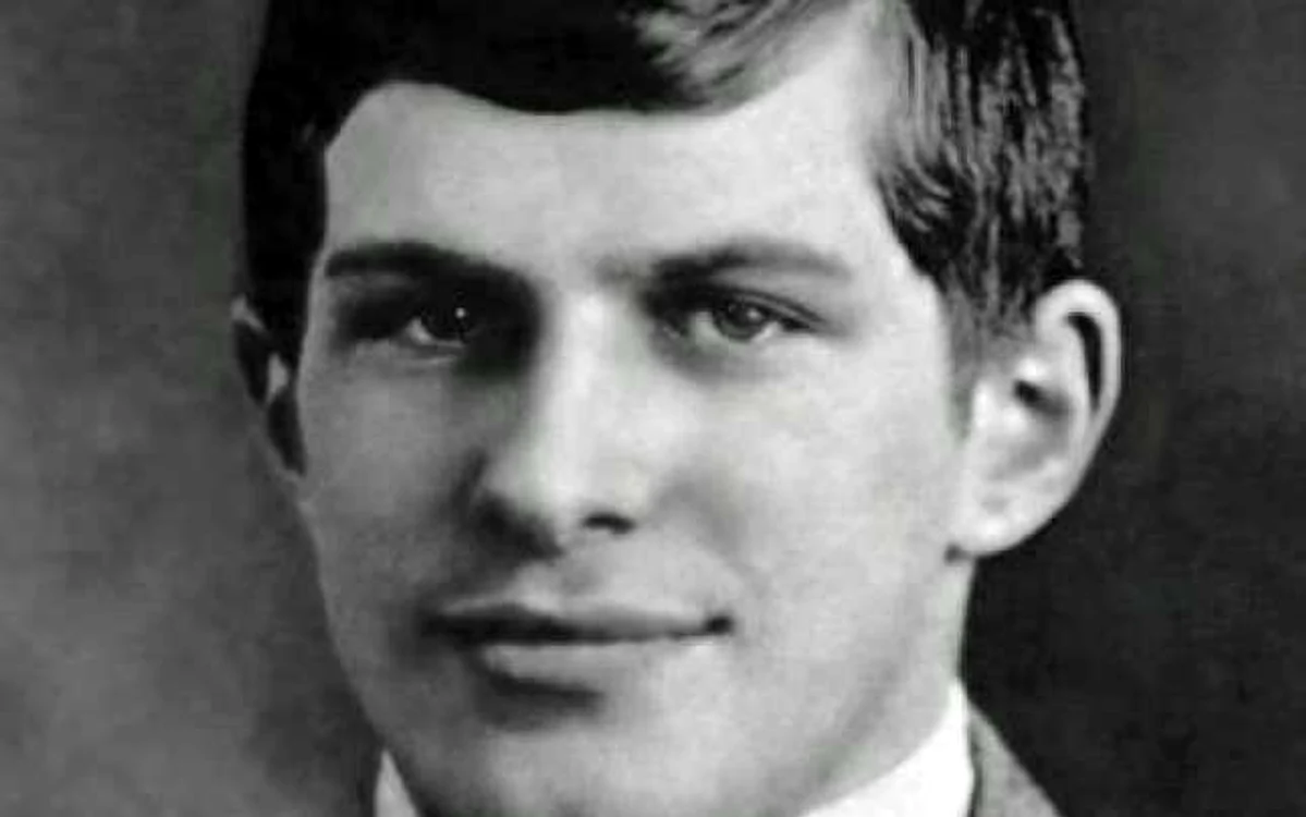 William James Sidis are un IQ de 275 şi este considerat cel mai inteligent om