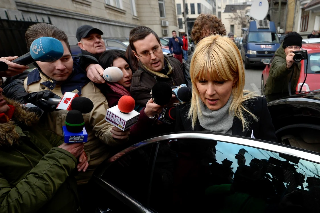 Elena Udrea a fost dusă joi la DNA cu mandat de aducere FOTO Mediafax