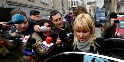 Elena Udrea iese din sediul Directiei Nationale Anticoruptie FOTO Mediafax 