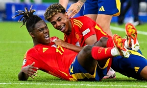 Nico Williams Lamine Yamal Facebook jpg