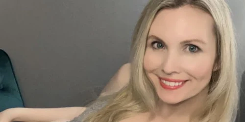 Holly Jane postaeaza pe Onlyfans FOTO Instagram jpg