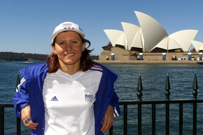 
    Roxana Mărăcineanu este noul ministru al Sporturilor din FranțaFoto News.ro  