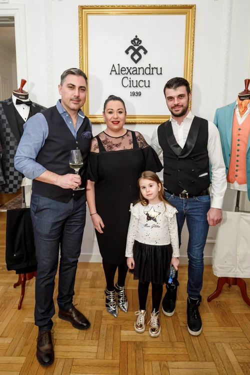 9 oana romanalexandru ciucu colectie big boys only 1 jpg jpeg