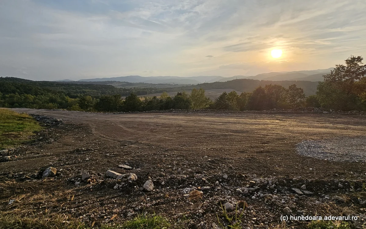 Noua șosea din Hunedoara, în șantier. Foto: Daniel Guță. 