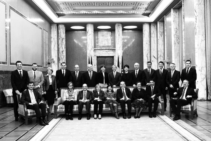 Guvernul României, într-o ipostază relaxată