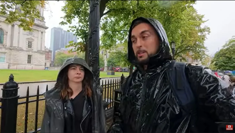 Aventurile a doi vloggeri în locul unde românii sunt mai urâți ca oriunde. „Cea mai mare plăcere a lor e să bată străini pe stradă”