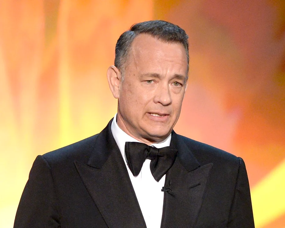 
    Rita Wilson (59 de ani), alături de fiul ei, Chester Hanks (25 de ani)foto: Getty  