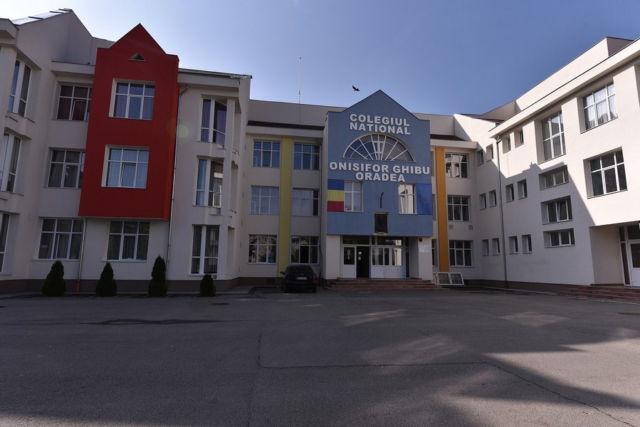 Premieră în educația din România: accesul într-un renumit colegiu se va face pe bază de recunoaștere facială 