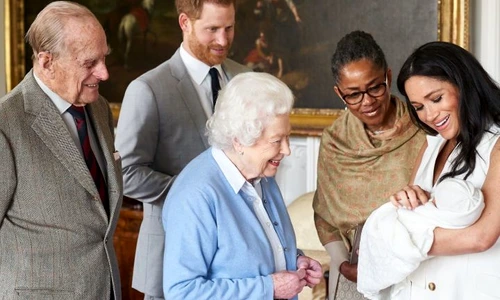 Prima fotografie cu fiul ducilor de Sussex  Cum arată micuţul Archie jpeg