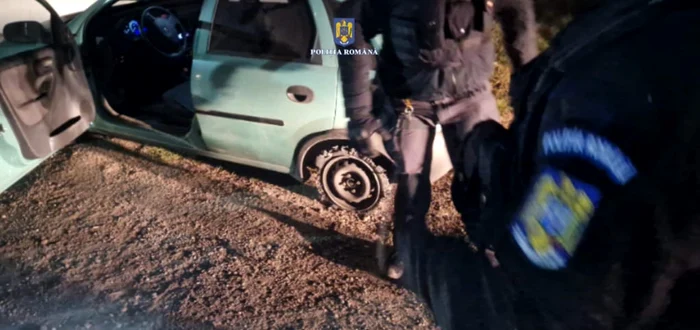 Polițiștii l-au oprit cu focuri de arma. FOTO IPJ Giurgiu
