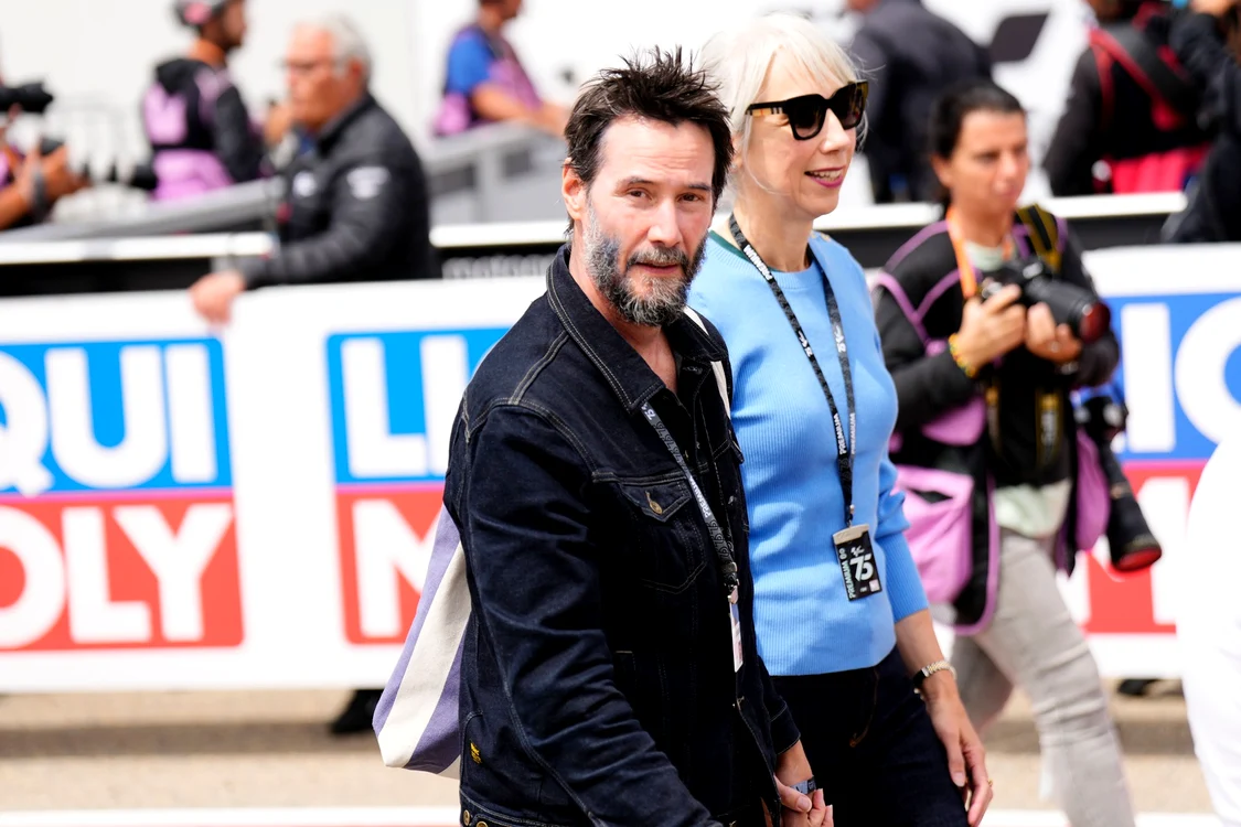 Keanu Reeves și Alexandra Grant, the IT couple de la MotoGP Grand Prix. FOTO: Profimedia
