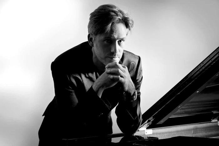 Vincent Larderet pianist