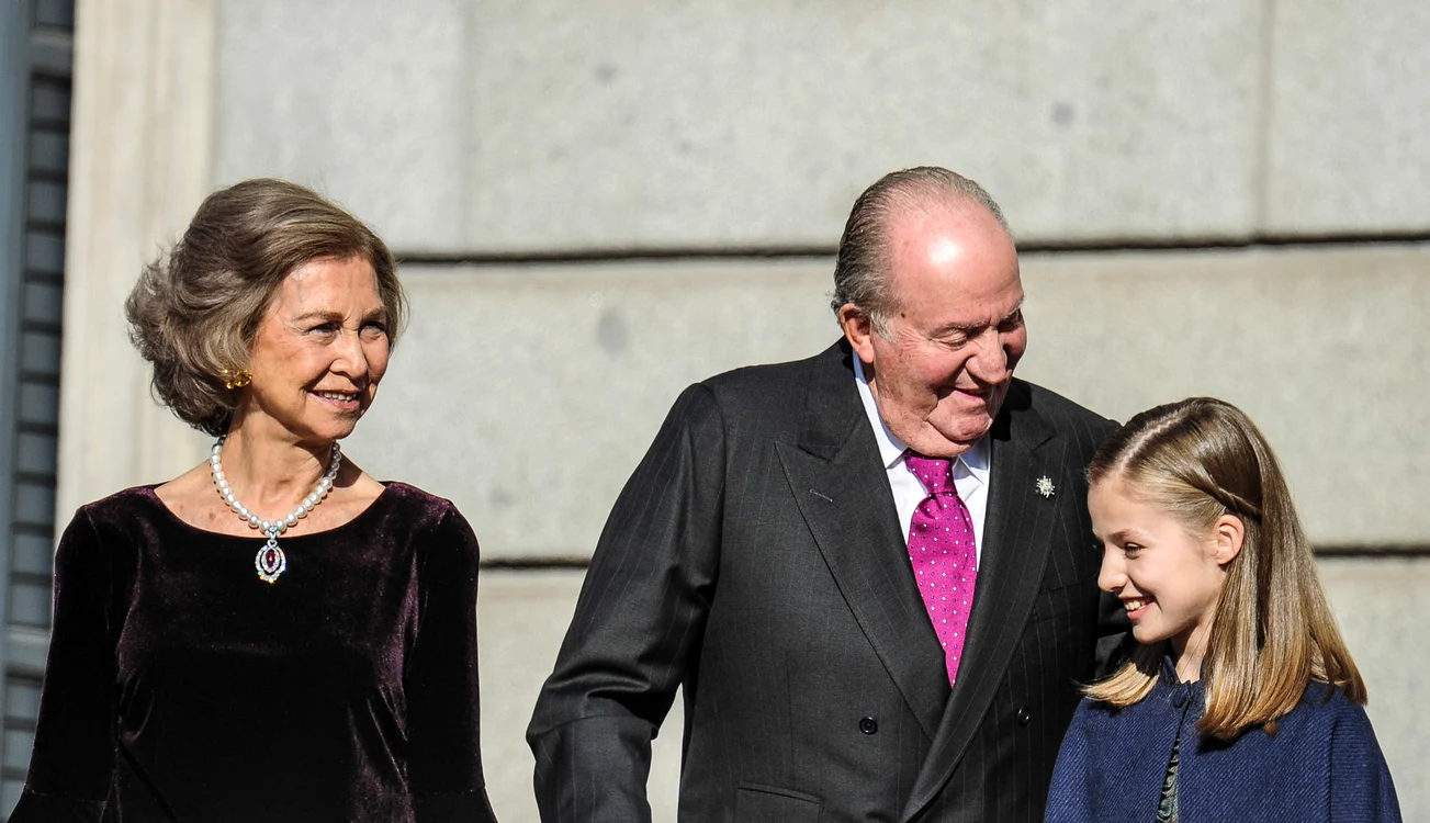 Regina Sofia, Regele Juan Carlos și Prințesa Leonor. FOTO: Getty Images